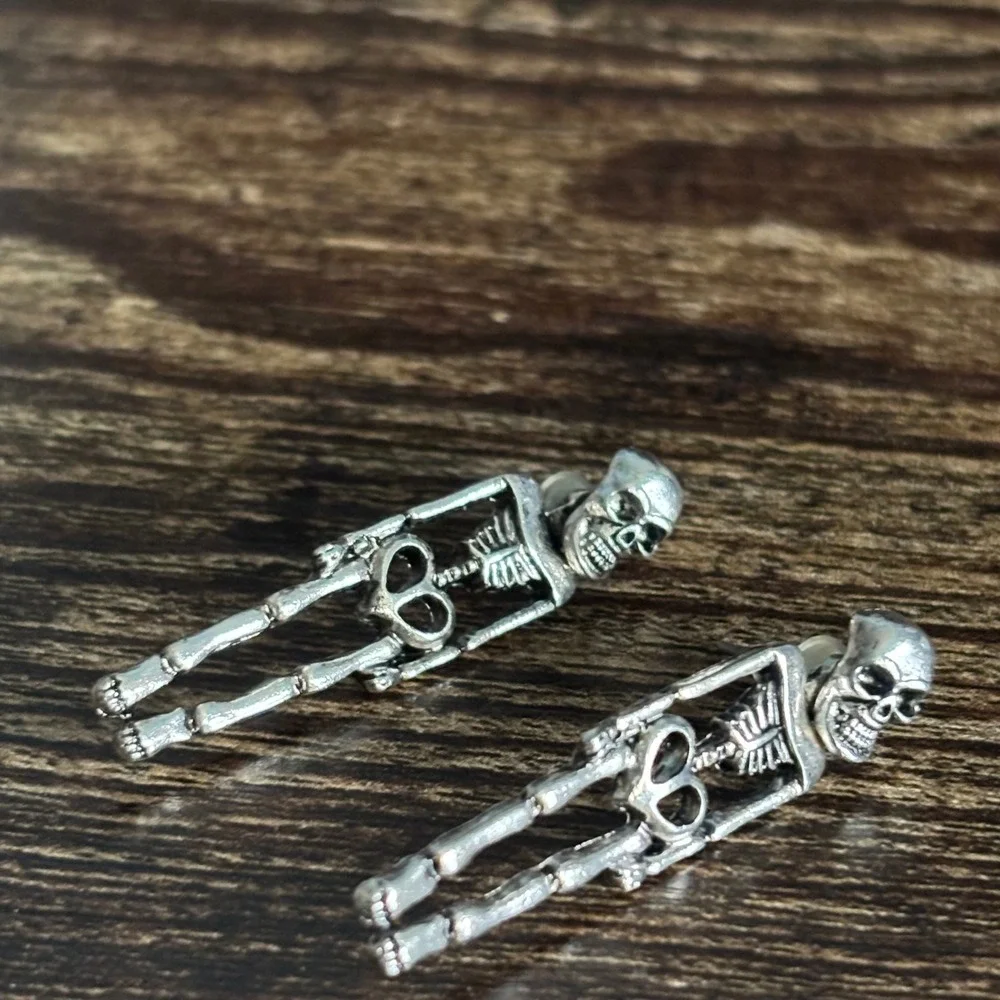 Silver Skeleton Drop Earrings Moveable Head Gothic Halloween Jewelry